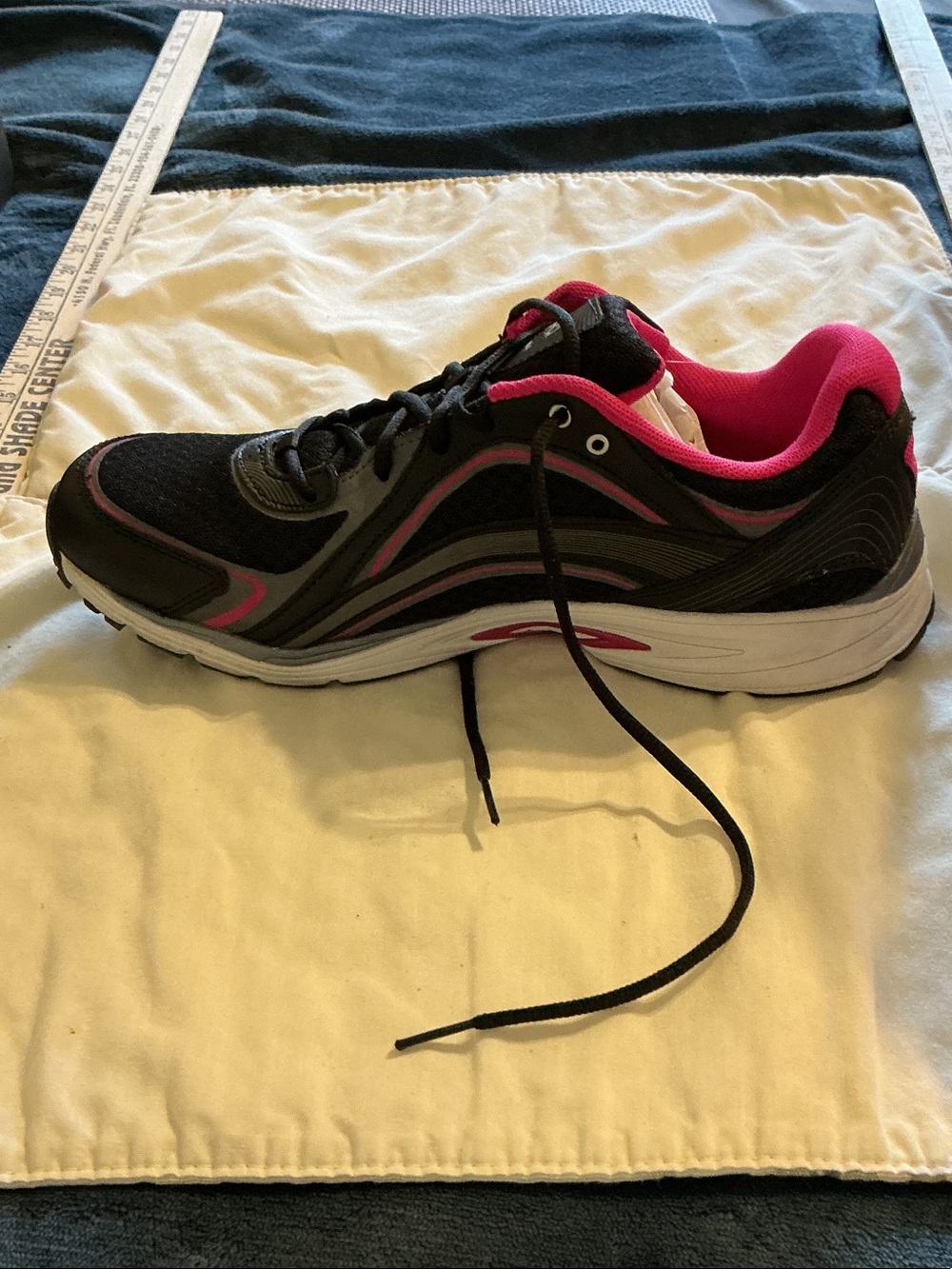 Ryka Black and Hot Pink Women's Running Sneakers